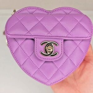 Chanel Runway bag 2022 Spring collection In Love Purple heart bag